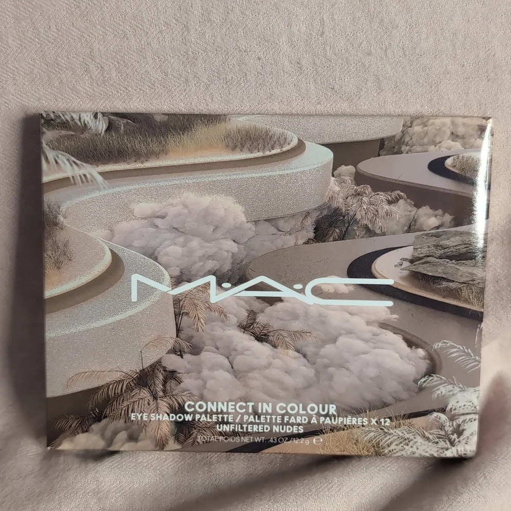 MAC Connect In Colour Eyeshadow Palette Unfiltered Nudes-NIB